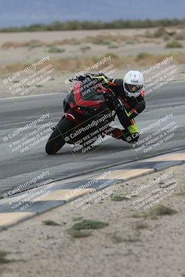 media/Sep-21-2025-Race Pace (Sun) [[98bf33ef95]]/Verified/5-Turn 15 Inside (930am)/